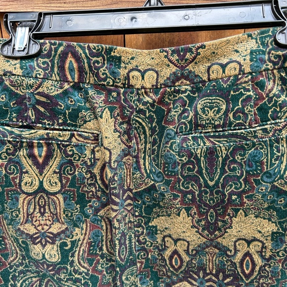 Croft&Barrow corduroy skirt Rich colors in paisley pattern Sz 10 - Picture 6 of 7